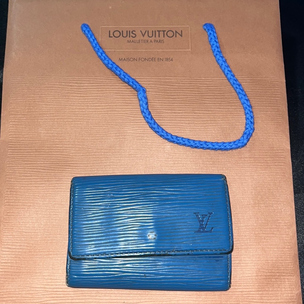 🔹Louis Vuitton Epi Key Holder🔹
